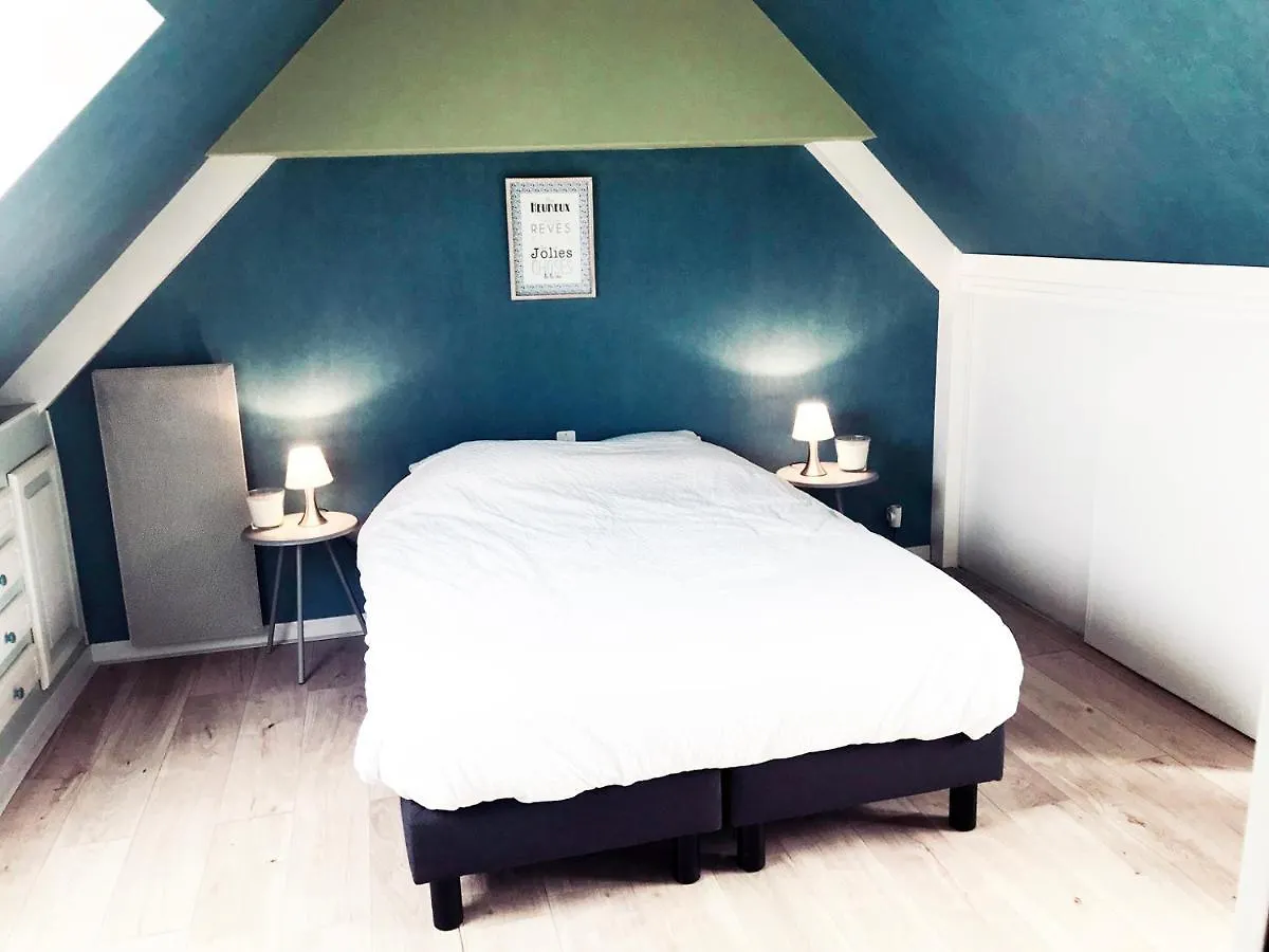 200 M De La Mer Bed & Breakfast Arradon